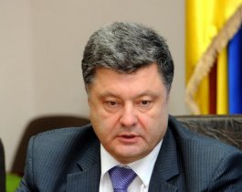 Порошенко подписал закон о санкциях