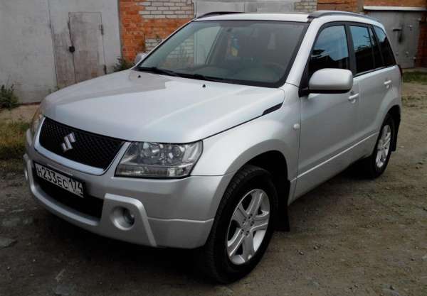 SUZUKI Grand Vitara