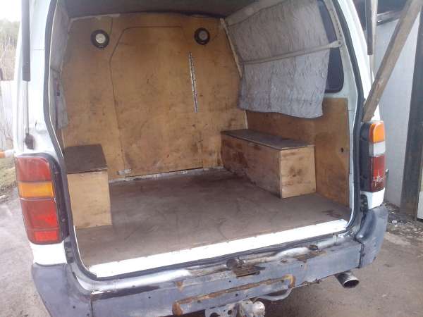 TOYOTA Hiace