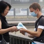 Бизнесмены наживаются на жаре и смоге