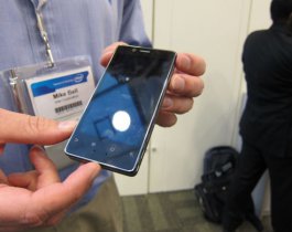 смартфоны на ОСНОВЕ технологий Intel