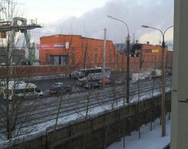 Цинковый завод - последствия/ Обломок метеорита врезался в здание Челябинского цинкового завода.