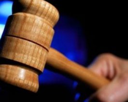 В Челябинске осужден рецидивист, грабивший женщин в подъездах