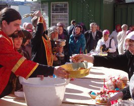 Сегодня православные отмечают главный праздник - Пасху