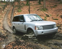 У челябинского бизнесмена прямо со стоянки угнали Range Rover