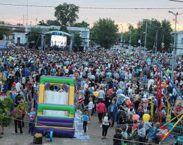 Группа «Комбинация» повеселила троичан на день города (ФОТО)