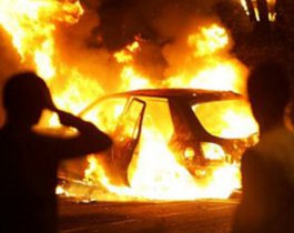 Этой ночью в Челябинске сожгли еще 4 иномарки.