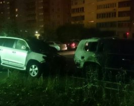 За информацию о поджигателях авто в Челябинске обещают 500 тыс рублей