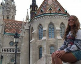 Девочка из Челябинска стала известной в Европе порноактрисой.