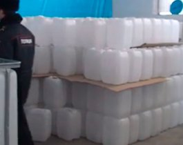 Челябинская алко-ОПГ выпускала по 20 000 литров суррогата в сутки