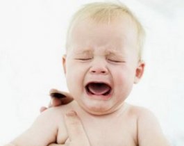 Челябинка заявила, что у ее 14-летней дочери опека обманом забрала ребенка