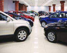 Россияне перестали покупать новые машины