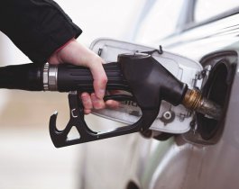 В Челябинской области подорожал бензин