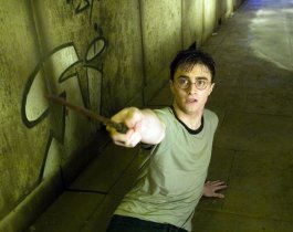 Подозревается в терроризме. Восьмую книгу о Гарри Поттере задержали на российской таможне