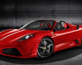Ferrari за долги. Уникальный автомобиль уйдет с молотка в Екатеринбурге
