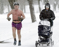 Пенсионер из Озерска насмерть замерз, выбежав на улицу без куртки и обуви