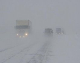 Трассу М5 в Челябинской области закрыли для большегрузов