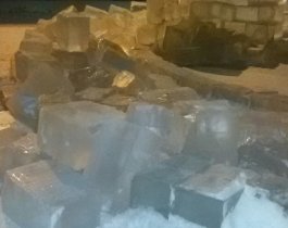 Вандалы разгромили ледовый городок. ФОТО