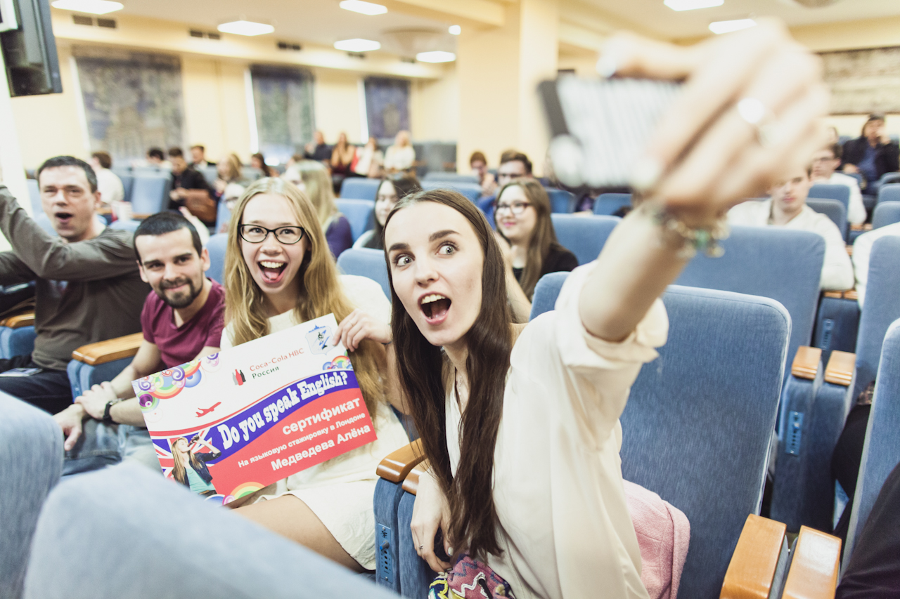 Десять студентов. Студентки 2 курса. Стажировка Nestle в Лондоне для студентов. Голые студентки ЮУРГУ Челябинск.