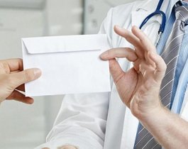 ЧОП оштрафовали на 500 тыс. рублей за взятку главврачу из Коркино