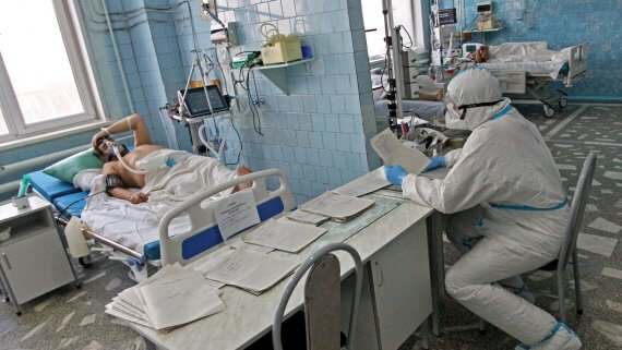 За сутки 424 жителя Челябинской области заболели ковидом