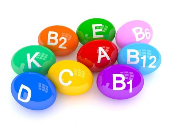 Какую роль  витамины играют в организме человека?