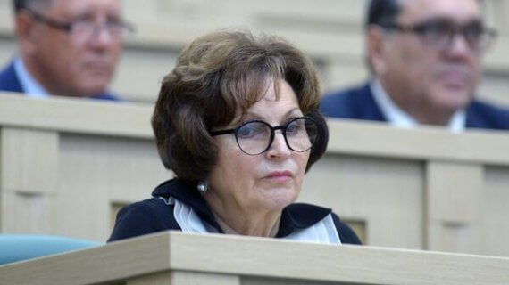 Екатерина Лахова закроет бары для несовершеннолетних