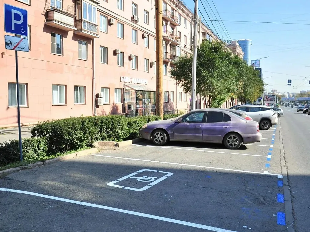 В Челябинске с 26 октября заработают более 1500 платных автопарковок