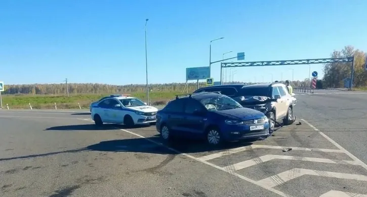 Смертельное ДТП в Сосновском округе: водитель Volkswagen погиб, пассажирка ранена