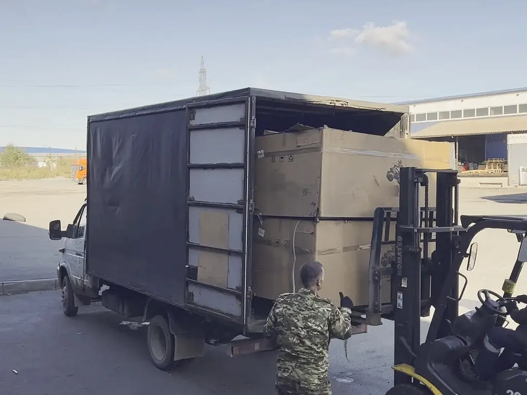 Челябинская таможня передала конфискованные мотоциклы и одежду Народному фронту