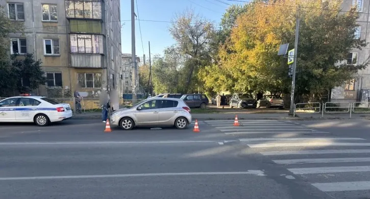 В Челябинске школьница пострадала под колесами иномарки на пешеходном переходе