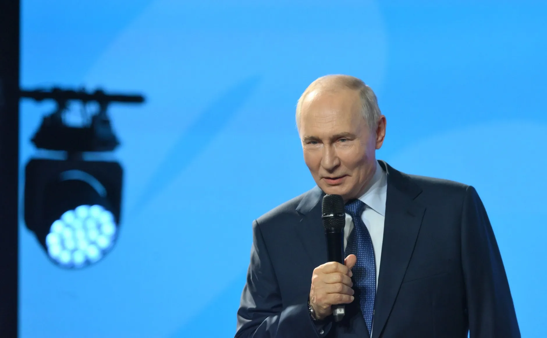 Владимир Путин пожелал удачи участникам детского экофорума в Магнитогорске