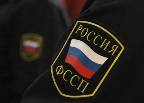 В Еманжелинске арест автомобиля заставил бизнес-леди погасить долг в 2,1 млн рублей