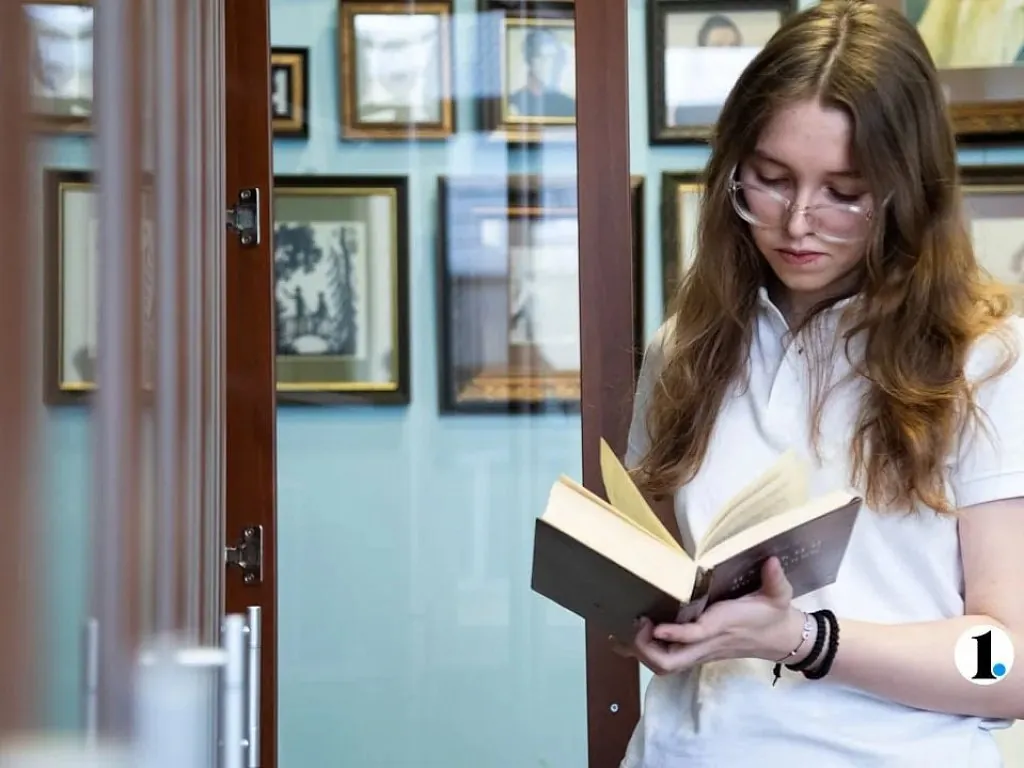 Учителям Челябинской области подарят 30 книг в электронном формате