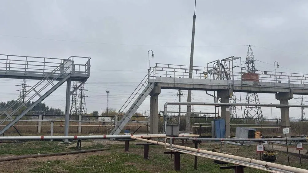 В Троицке судебные приставы опечатали газонаполнительную станцию