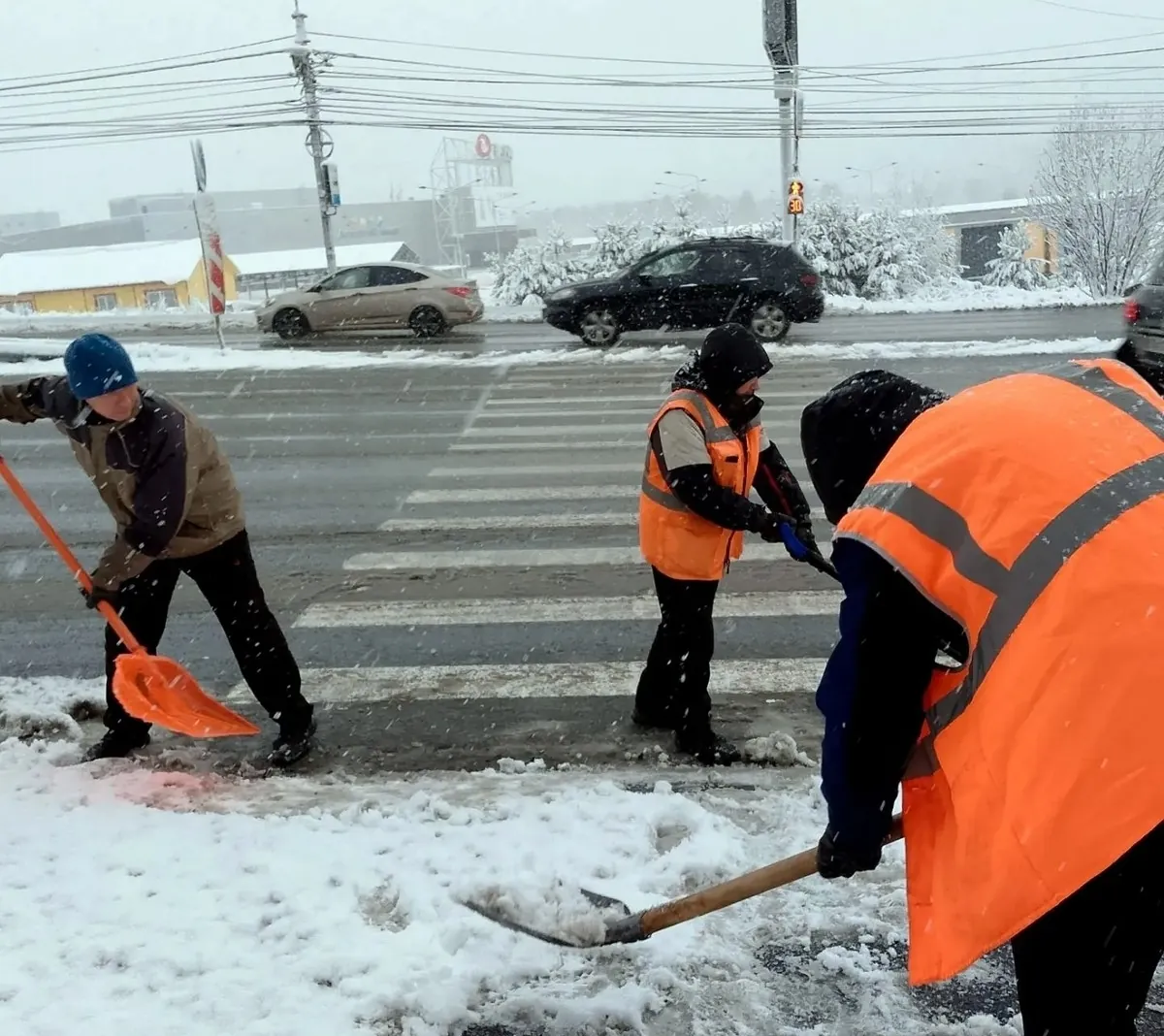 В Златоусте из-за снегопада введён усиленный режим уборки